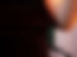 Live cam show with SusannRoss - Facial on friskycurves.com