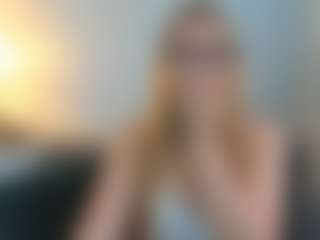 AriaGntle's Live Sex Cam Show