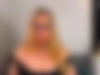 AriaGntle's Live Sex Cam Show