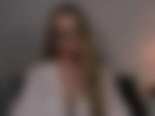 AriaGntle's Live Sex Cam Show