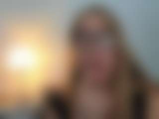 Live cam show with AriaGntle - Blonde Hair Middle Aged on x69.live