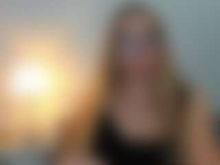 AriaGntle's Live Sex Cam Show