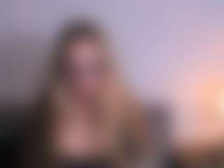 AriaGntle's Live Sex Cam Show