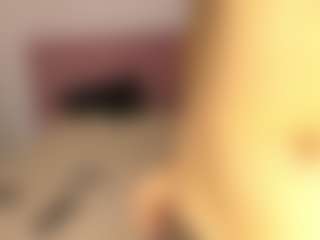 BlindingLightss's Live Sex Cam Show