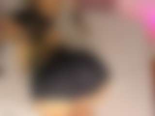 Live cam show with BlindingLightss - Athletic on milfzrlive.com