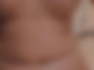 Live cam show with zoee-jackson - Living Room on googirlz