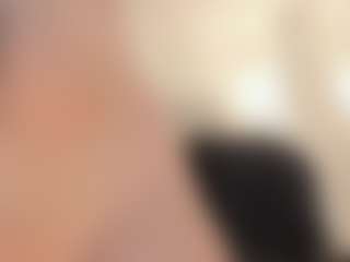 Live cam show with zoee-jackson - Living Room on Mixed Magazine Live