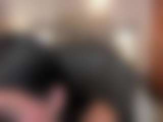 Live cam show with zoee-jackson - Living Room on TottyGirls