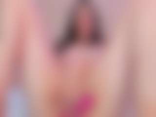 Live cam show with Bonnie - Mature on Camsoda