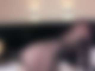 LiaTink's Live Sex Cam Show