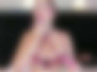 LiaTink's Live Sex Cam Show