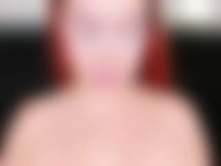LiaTink's Live Sex Cam Show