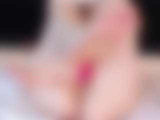 LiaTink's Live Sex Cam Show