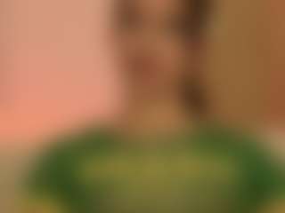 Live cam show with JulietRiver - Athletic Teen (18+) on Camsoda