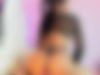 Cute-enderlyn21's Live Sex Cam Show