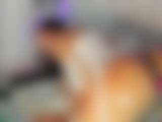 Cute-enderlyn21's Live Sex Cam Show
