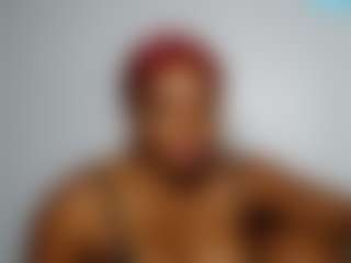 Live cam show with Lady Noire - Facesitting on madthumbs