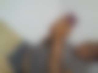 Live cam show with Lady Noire - Big Clit on Soda Cam