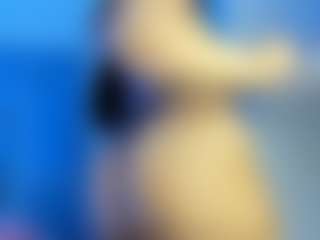 Live cam show with Bellotaht - Living Room on CamwithHer