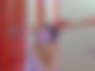 Live cam show with Bellotaht - Living Room on Camsoda