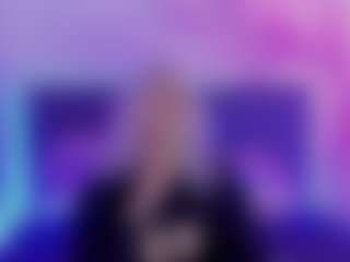 Live cam show with JoannLowe - Bald on Hubzter Live