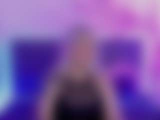 Live cam show with JoannLowe - Cute on CamwithHer