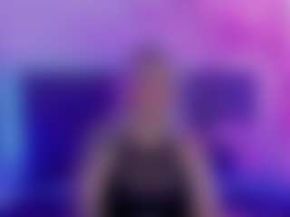 Live cam show with JoannLowe - Bald on Camsoda