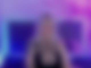 Live cam show with JoannLowe - Bald on Camsoda