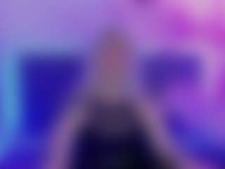 Live cam show with JoannLowe - Normal on Camsoda