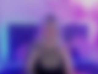 Live cam show with JoannLowe - Normal on Camsoda