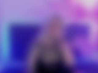 Live cam show with JoannLowe - Normal on Cam Slut