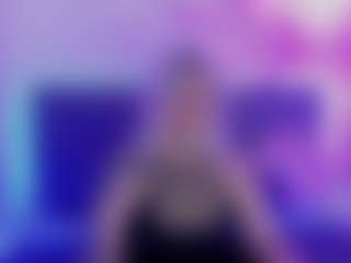 Live cam show with JoannLowe - Blue Eyes on Camsoda Late Night