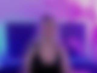 Live cam show with JoannLowe - Bald on Camsoda