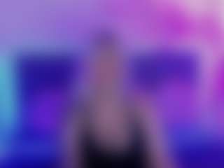 Live cam show with JoannLowe - Bald on Dare Cams