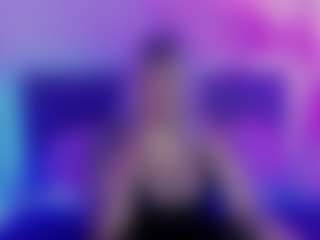 Live cam show with JoannLowe - Facial Piercings on CamClone