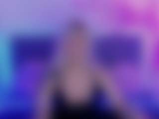Live cam show with JoannLowe - Normal on Camsoda