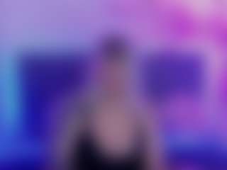 Live cam show with JoannLowe - Bald on Gym Cam Girls