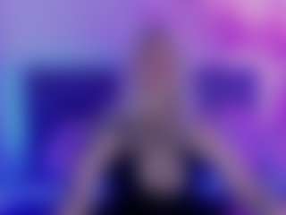 Live-camshow met JoannLowe - Bald op Camsoda