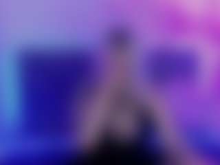 Live cam show with JoannLowe - College Curvy on TeamSkeetLive
