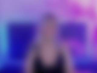 Live cam show with JoannLowe - College on Camsoda