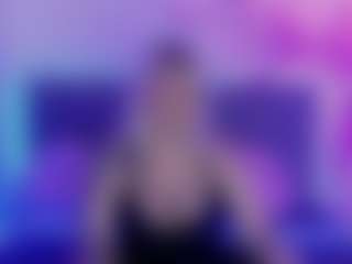 Live cam show with JoannLowe - Bald on TastyBlacksLive