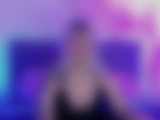 Live cam show with JoannLowe - Blue Eyes on madthumbs