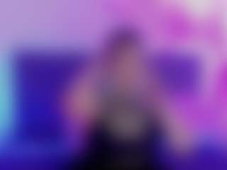Live cam show with JoannLowe - Average on Mixed Magazine Live