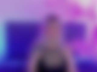 Live cam show with JoannLowe - Normal on StripNow
