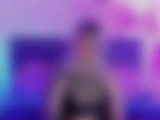 Live cam show with JoannLowe - Nipple Piercings on pussylord.com