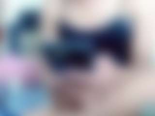 kristalkisslove21's Live Sex Cam Show