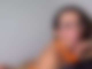 Live cam show with Eliza03 - Housewife on Hubzter Live