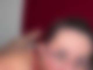 Live cam show with Eliza03 - Housewife on SinfulBabes