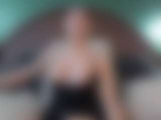 shannel-queen's Live Sex Cam Show
