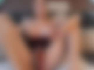 shannel-queen's Live Sex Cam Show